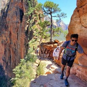 Meet your Posher, Joel